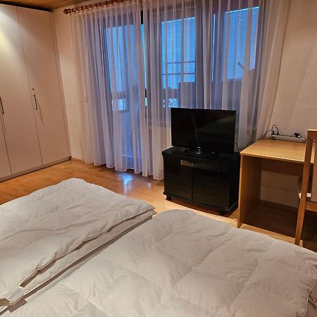 Wohnung für 4 Personen, 2 Schlafzimmer, 2 Parkplätze, WLAN Konstanz Exterior foto