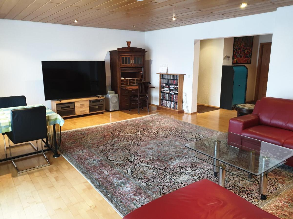 Wohnung für 4 Personen, 2 Schlafzimmer, 2 Parkplätze, WLAN Konstanz Exterior foto