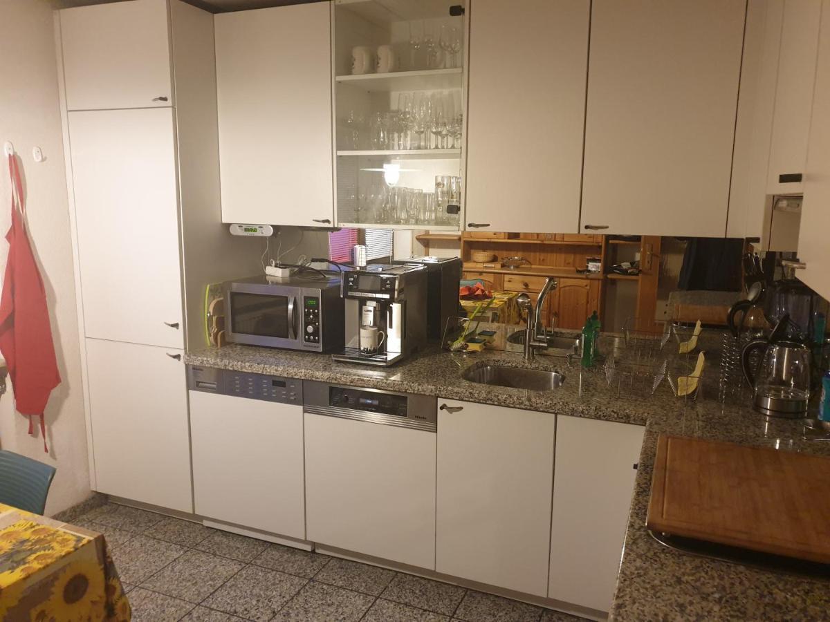 Wohnung für 4 Personen, 2 Schlafzimmer, 2 Parkplätze, WLAN Konstanz Exterior foto